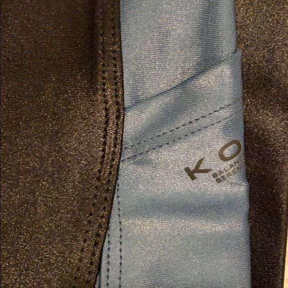 Koral Black Lustrous Leggings with Blue & Pocket - Picture 3 of 6
